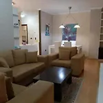 Erina Luxury Apartment